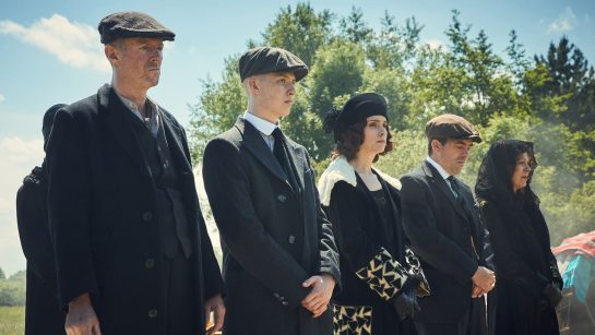 Кадр из 2 серии 4 сезона сериала «Острые козырьки»