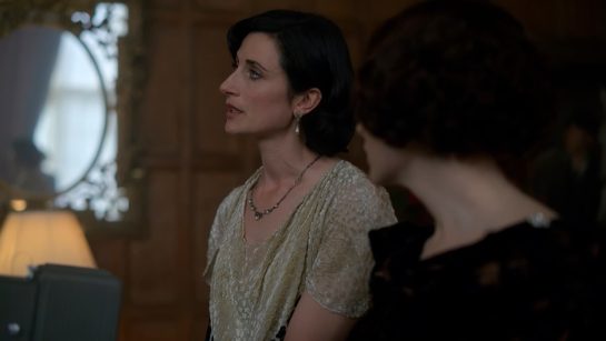 Кадр из 1 серии 6 сезона сериала «Острые козырьки»